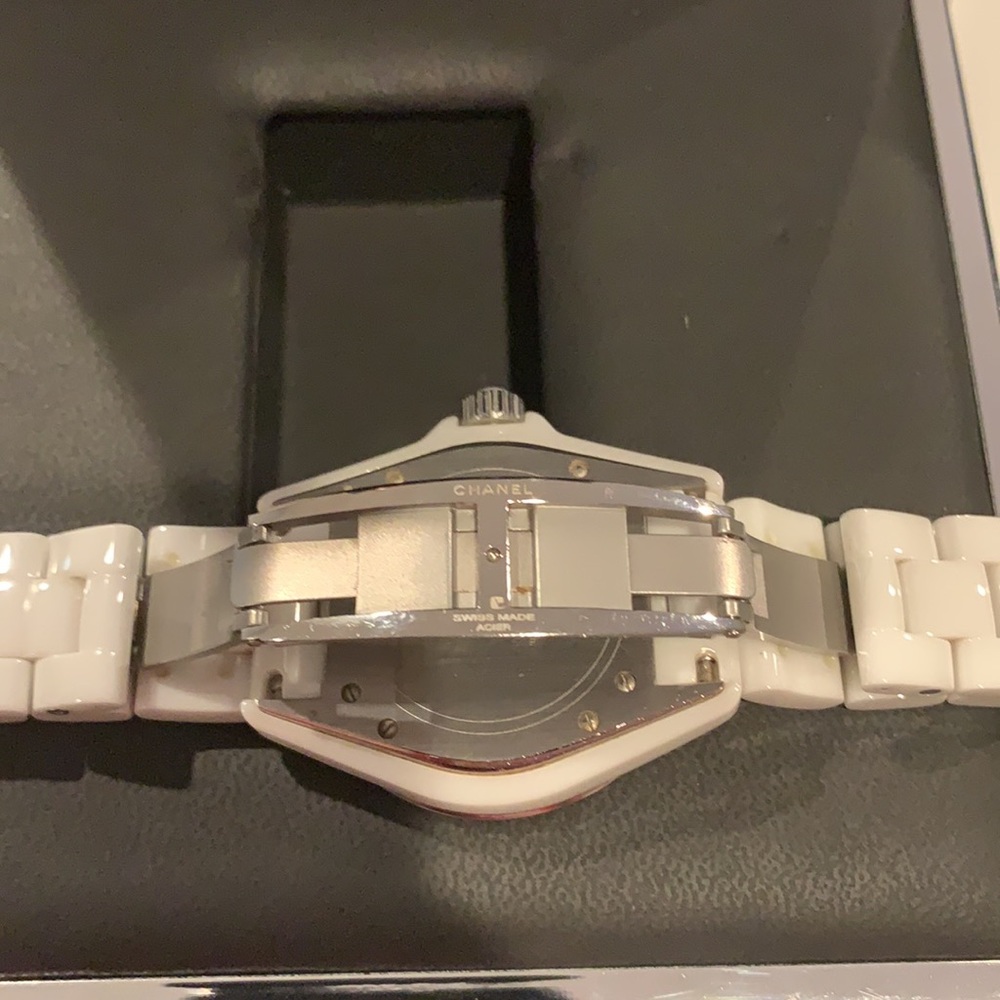 Chanel J12 Watch - Picture 4 of 5